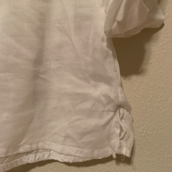 White Button-Down Shirt w/t Stitched Flowers - Picture 11 of 13